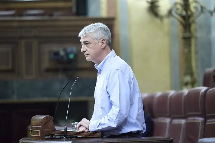 Oskar Matute durante una sesión plenaria en el Congreso