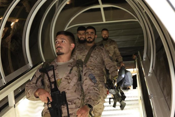 Militares espanhóis retornam do Iraque em 21 de março de 2026