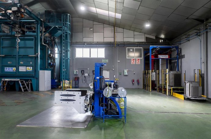 Archivo - Interior de la planta de Ormazabal en Loeches, en el Polígono Industrial El Caballo, a 3 de octubre de 2025, en Loeches, Madrid (España). La planta de Ormazabal en Loeches (Madrid) está dedicada a la fabricación, modificación y reparación de tra
