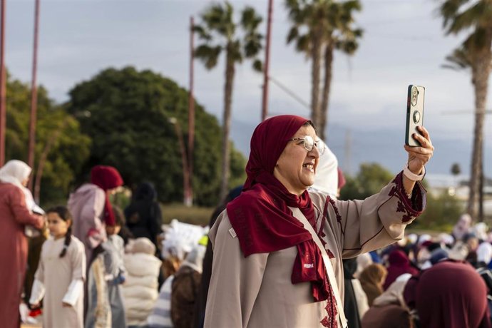 Jordi Moreras, especialista en el estudio de las comunidades musulmanas, interviene en las Jornadas Voces e Identidades Miembros de la comunidad musulmana de Almería participan en la celebración del Eid al Fitr