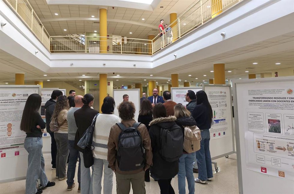 Participantes en la 'Semana Verde' organizada por la Universidad de Jaén.