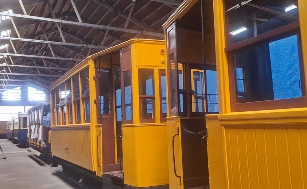 Imagen de la restauración de un ferrocarril en Valncia.