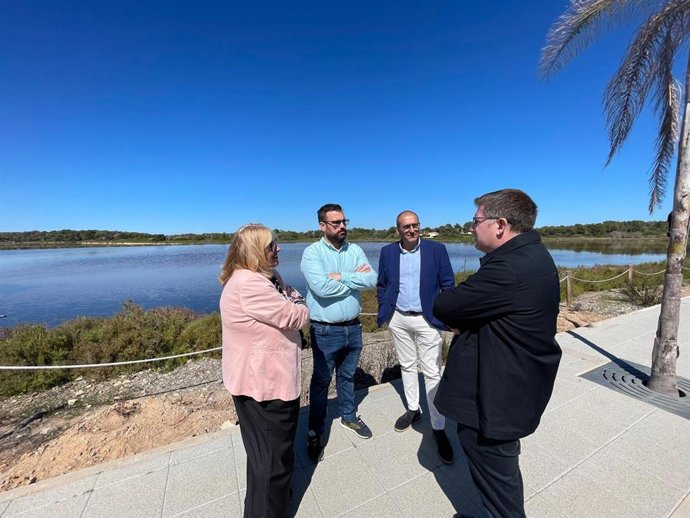 El conseller insular de Turismo, Guillem Ginard, visita el municipio de Ses Salines