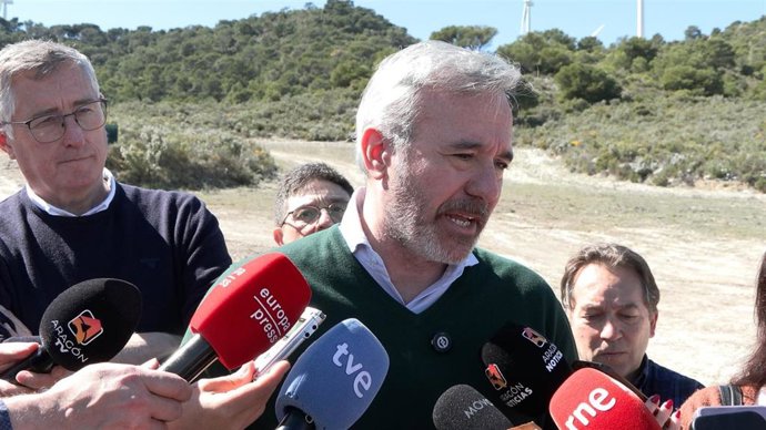 El presidente del Gobierno de Aragón en funciones, Jorge Azcón, junto con el consejero de Medio Ambiente y Turismo, Manuel Blasco, en una imagen de esta semana. 