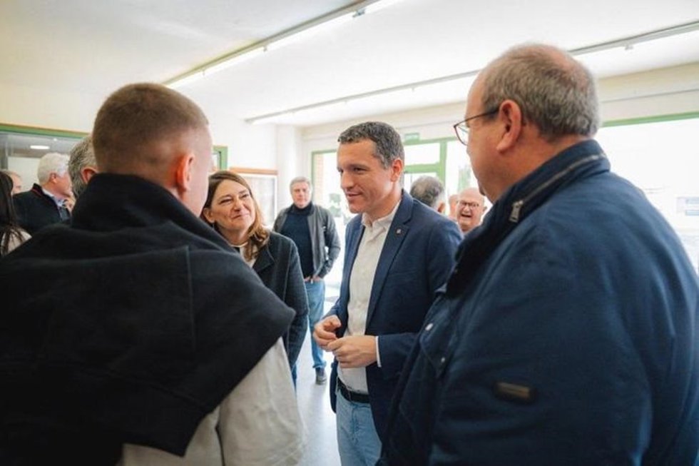 El conseller de Agricultura de la Generalitat, Òscar Ordeig, durante el encuentro
