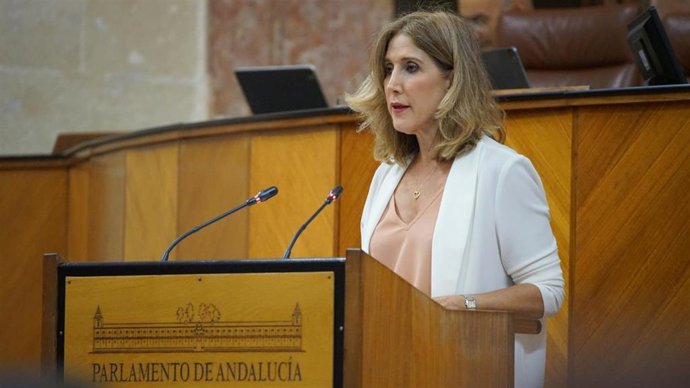 La parlamentaria andaluza del Partido Popular de Almería, Julia Ibáñez.