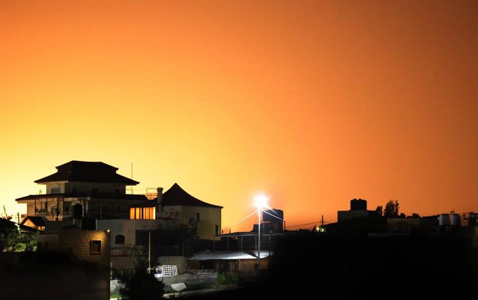 March 17, 2026, Hebron, West Bank, Palestinian Territory: Signs of missile interceptions were seen in the sky over Hebron in the West Bank, following an attempt by Israeli air defense systems to intercept missiles launched from Iran toward Israel on March