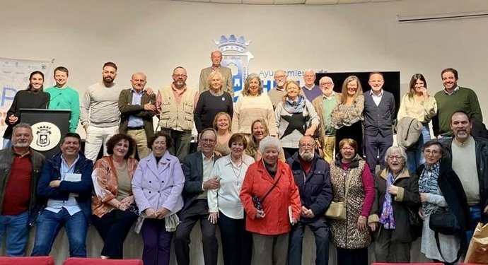 La Asociación Poetas por la paz en el Consistorio onubense.