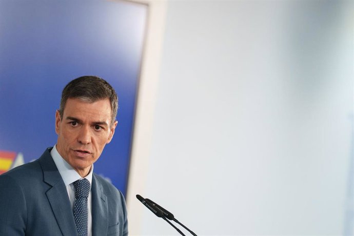 El presidente del Gobierno, Pedro Sánchez, durante una rueda de prensa posterior al Consejo de Ministros extraordinario, en el Palacio de la Moncloa, a 20 de marzo de 2026, en Madrid (España). 