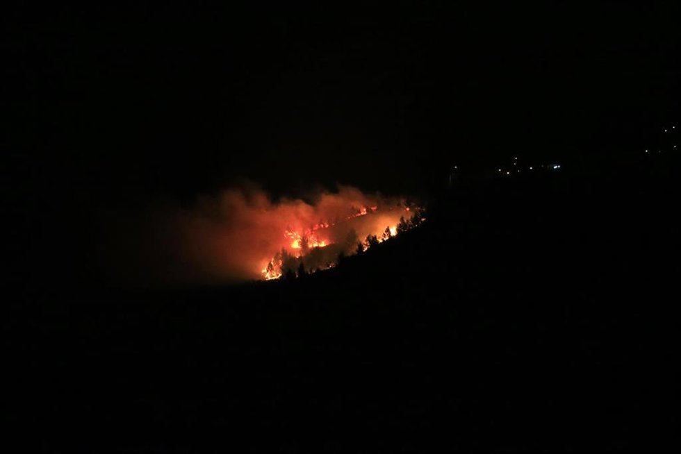 Archivo - Imagen de archivo de cruces de bombardeos de Israel y Hezbolá en Misgav Am (Israel)