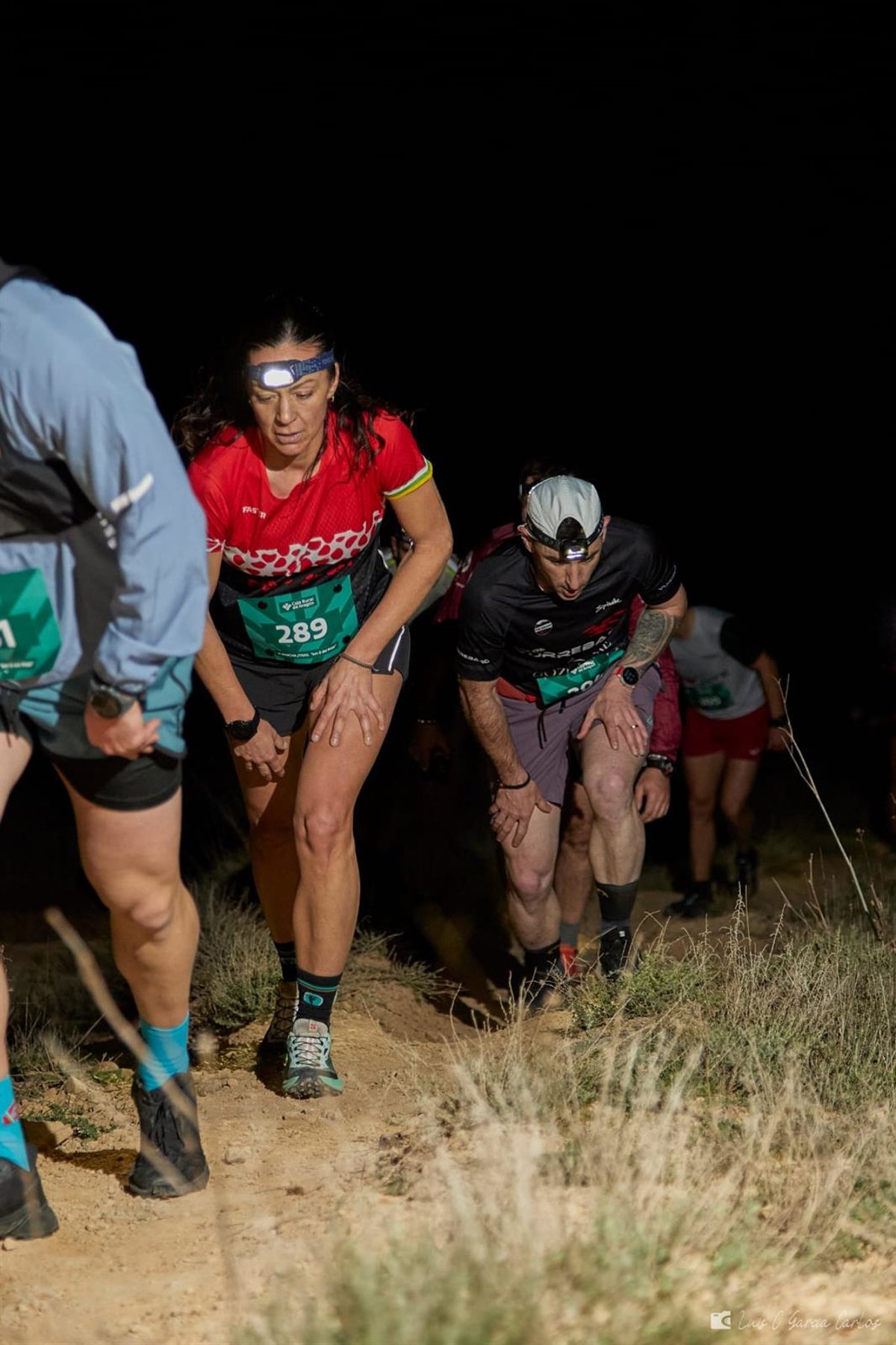 Íñigo Garde y María Ochoa logran la primera posición en categorías masculina y femenina del Trail Nocturno de Trotarioja