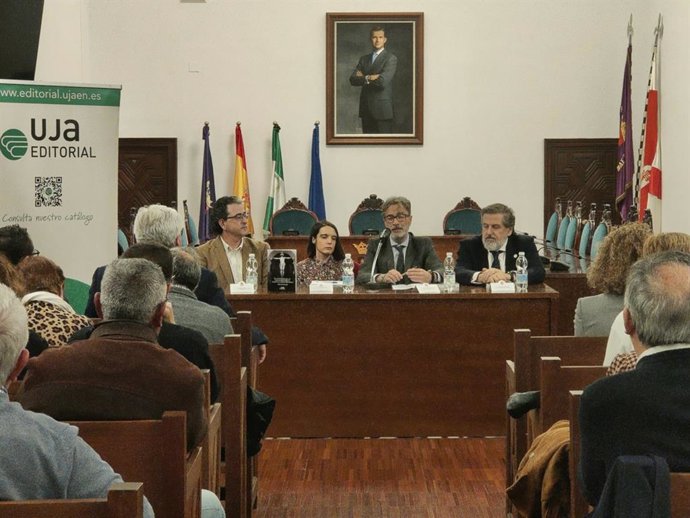 La presentación de 'El patrimonio de las Cofradías de Baeza durante la Edad Moderna'.