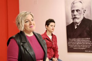 La precandidata a la Secretaría General del PSOE de Extremadura, Soraya Vega, durante un acto en Almendralejo (Badajoz), a 22 de marzo de 2026.