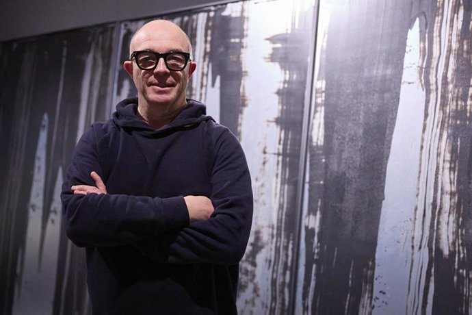 El artista Ramón Isidoro.