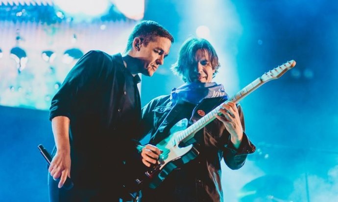 Más de 12.000 personas asisten al concierto de Maldita Nerea en Astillero