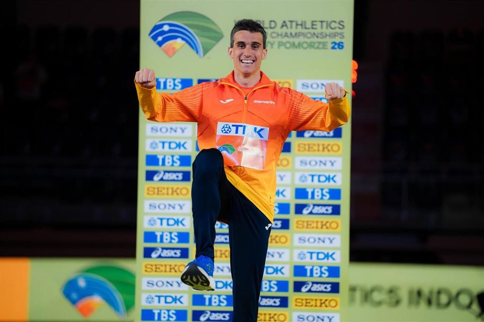 Mariano García, campeón del mundo de 1.500 en pista cubierta