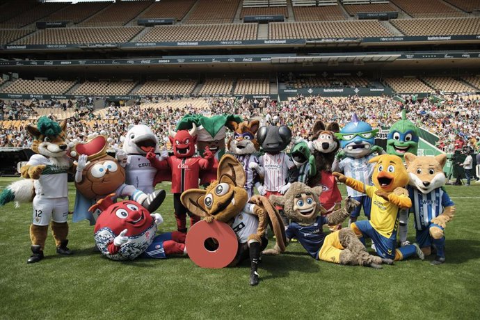 Más de 3.200 aficionados disfrutan en Sevilla de la III edición de LaLiga de las Mascotas