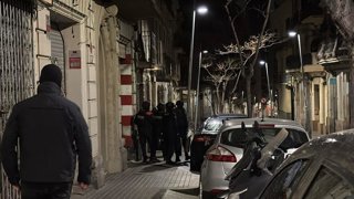 En marxa un operatiu policial a Barcelona contra el tràfic internacional d'armes i drogues aquest dilluns