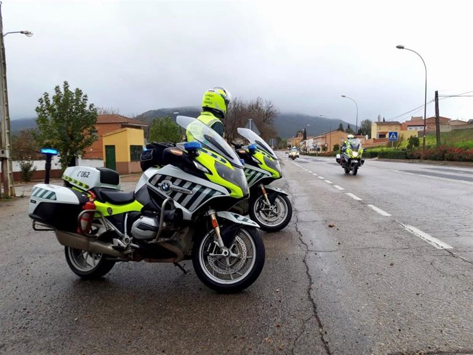 Prácticas de conducción de la Guardia Civil