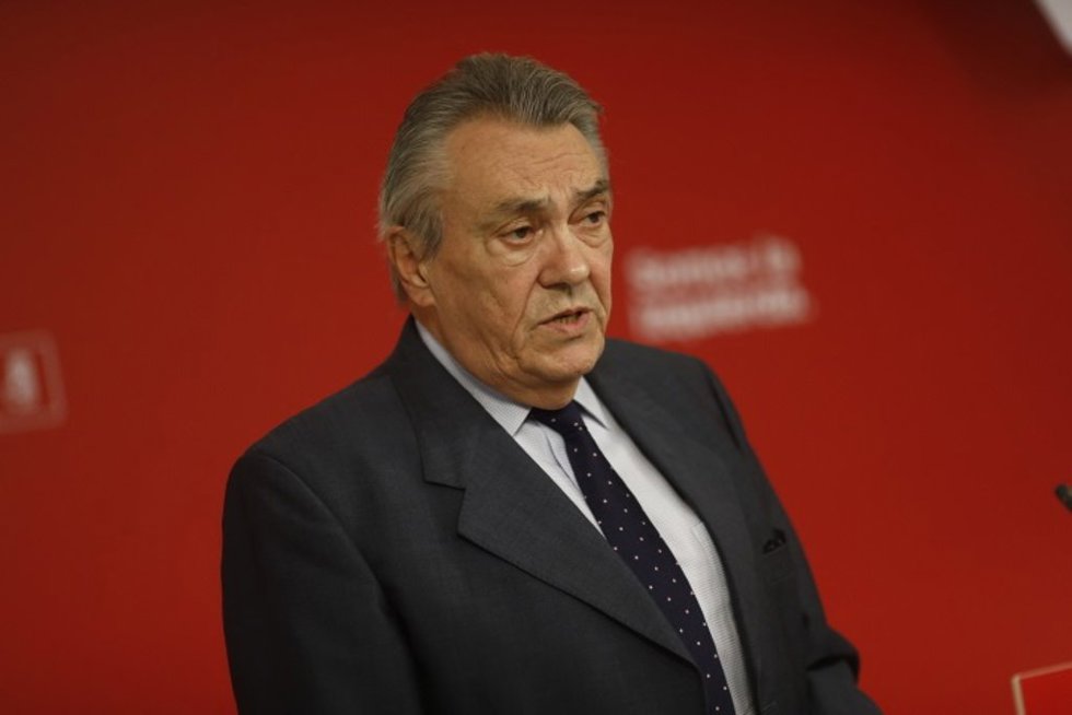 Archivo - Manuel Escudero en rueda de prensa en la sede del PSOE