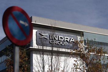 Archivo - Fachada de la sede de Indra, a 25 de noviembre de 2025, en Alcobendas, Madrid (España).
