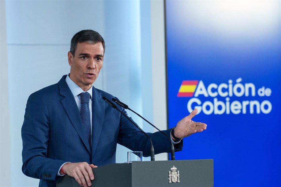 El presidente del Gobierno, Pedro Sánchez, durante una rueda de prensa posterior al Consejo de Ministros extraordinario, en el Palacio de la Moncloa, a 20 de marzo de 2026, en Madrid (España)