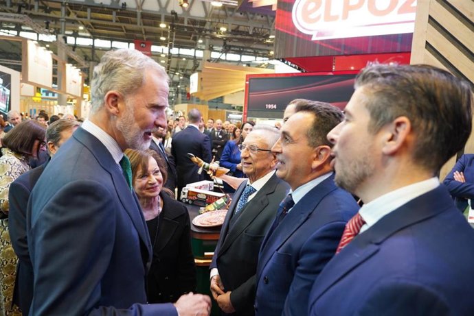 El estand de ElPozo recibe la visita del Rey Felipe VI