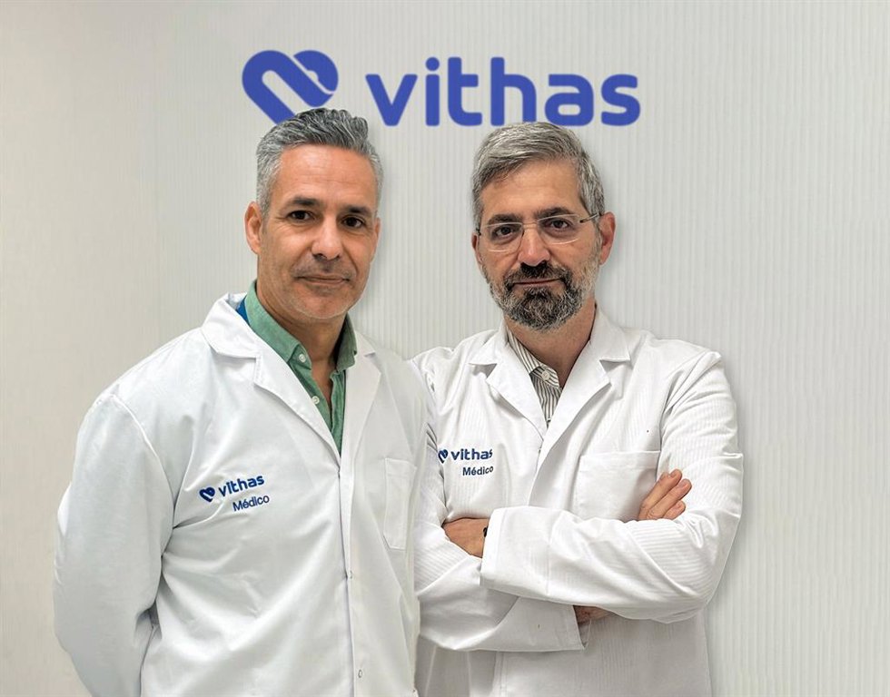 El Dr. Luis Lobato (i) y el Dr. Francisco Manuel Fernández (d).
