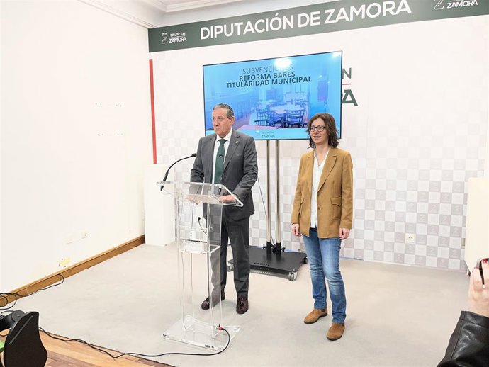 Javier Faúndez, presidente de la Diputación de Zamora, y Amaranta Ratón, diputada.