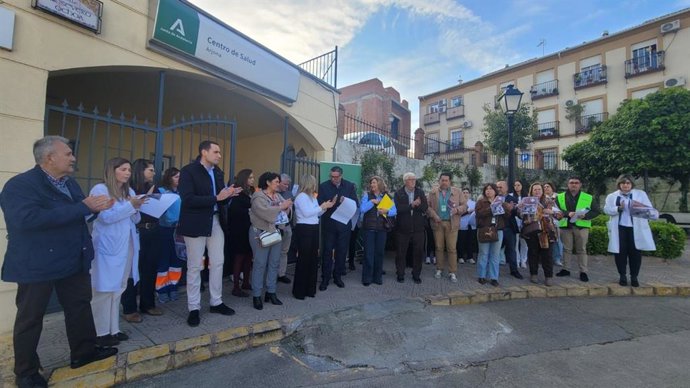 Concentración de concenda por agresión a personal sanitario en el centro de salud de Arjona