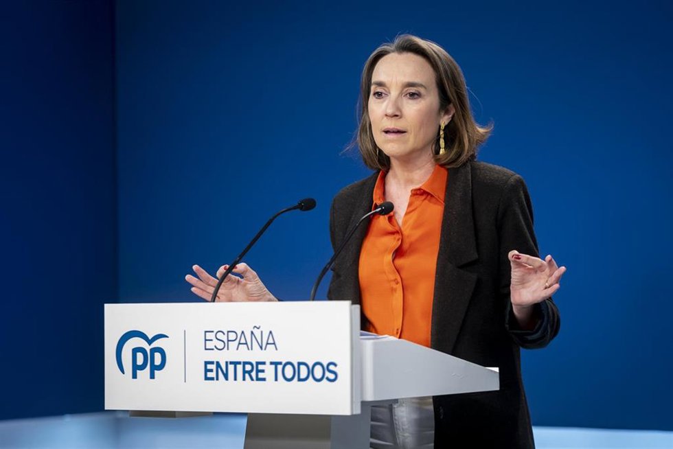 Archivo - La vicesecretaria de Regeneración Institucional del Partido Popular, Cuca Gamarra, en rueda de prensa en Génova. Archivo.