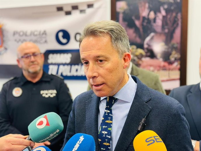 El alcalde de Lorca, Fulgencio Gil Jódar, tras participar en la reunión de la Junta Local de Seguridad