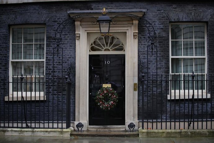 Archivo - Arquivo - 13 de dezembro de 2020, Inglaterra, Londres: Vista geral da entrada do número 10 de Downing Street após a presidente da Comissão Europeia, Ursula von der Leyen, ter afirmado em uma breve declaração que ela e o primeiro-ministro do Rein