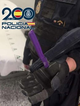 Agente de la Policía Nacional acuchillado en una mano en Baza (Granada)