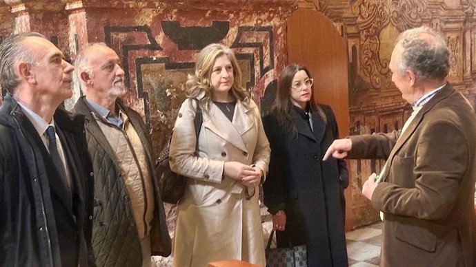 El equipo de Vox en Granada capital ha visitado el Monasterio para reunirse con el portavoz de la comunidad religiosa y con la priora del convento.