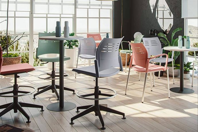 Taburetes de oficina; la solución ergonómica y flexible para espacios de trabajo modernos