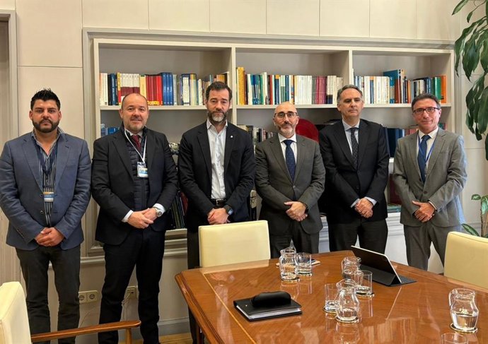 Las agencias de viajes piden transparencia y celeridad a Transportes en el cobro de bonificaciones aéreas .