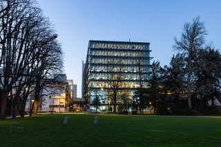 Roche inaugura una nueva sede de investigación de su Instituto de Biología Humana