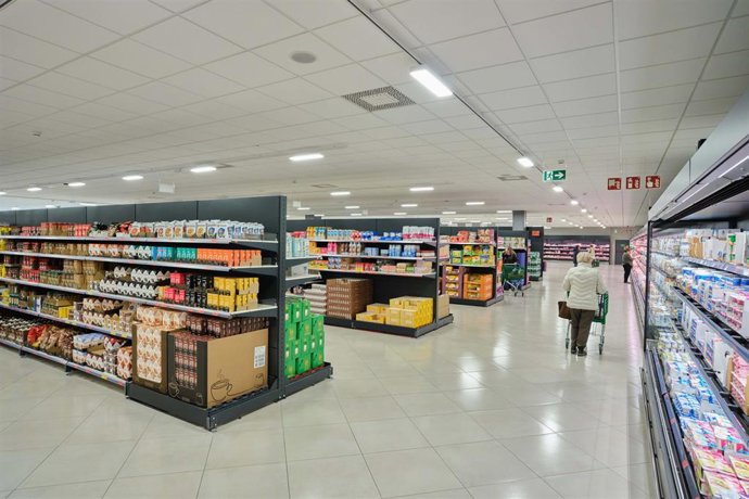 Archivo - Un supermercado de Mercadona
