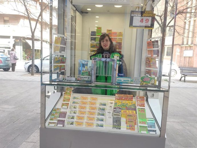 Asunción Valencia, una de las vendedoras de la ONCE que ha repartido un premio de 80.000 euros.