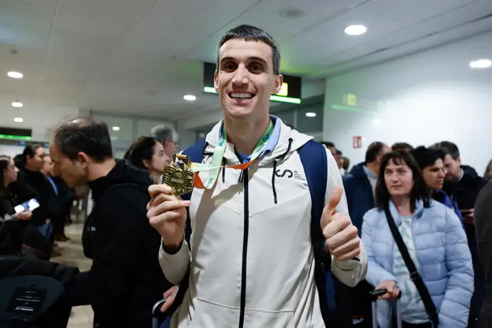Mariano García con su medalla de oro.
