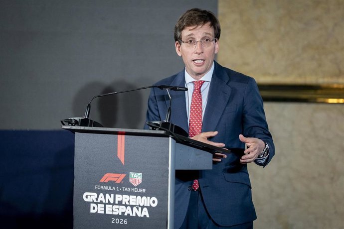 El alcalde de Madrid, José Luis Martínez-Almeida, interviene durante el acto de presentación del trofeo al ganador del Gran Premio de España de Fórmula 1