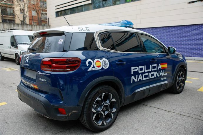Archivo - Vehículo de la Policía Nacional, a 19 de febrero de 2026, en Barcelona, Catalunya (España). Foto de archivo