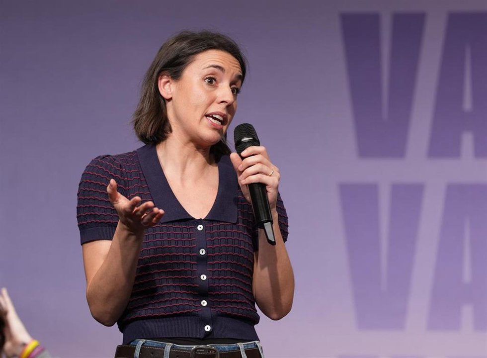 La secretaria política de Podemos y eurodiputada, Irene Montero, interviene durante el acto de cierre de campaña electoral de Podemos en Castilla y León, a 13 de marzo de 2026, en Valladolid, Castilla y León (España). Podemos-Alianza Verde cierra su campa