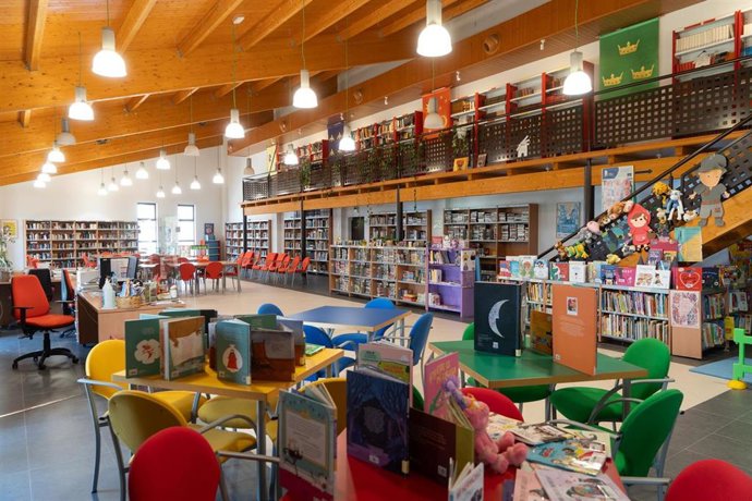 Biblioteca municipal de Chiloeches.