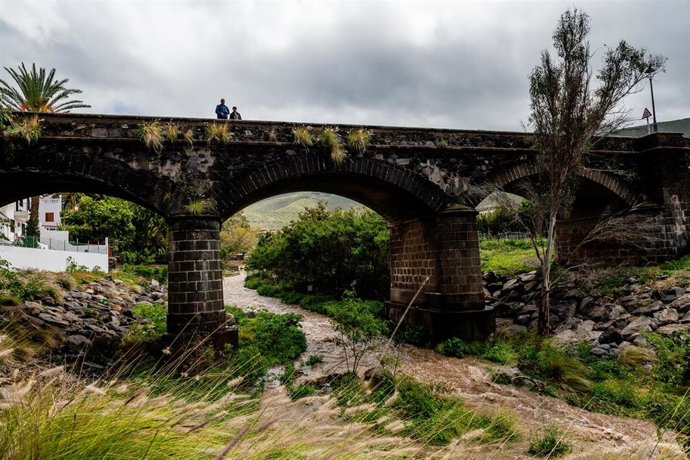 Efectos de la borrasca ‘Therese’ en Agaete, a 21 de marzo de 2026, en Gran Canaria, Canarias (España). La borrasca 'Therese' vuelve a afectar especialmente a las islas Canarias este domingo, a las que amenaza con la posibilidad de tormenta y granizo y que