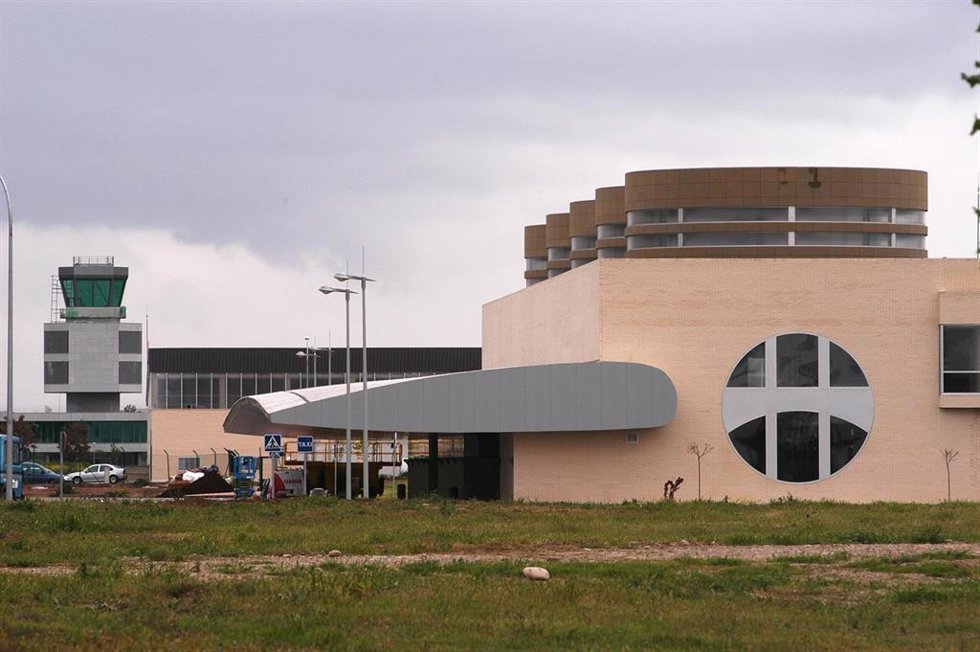 Archivo - Aeropuerto Agoncillo