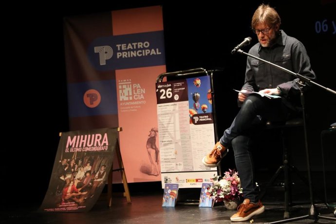 El concejal de Identidad Cultura, Fran Fernández, durante la presentación de la Primavera Cultural