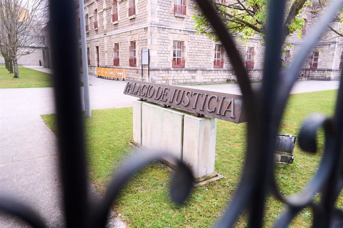 Fachada del Palacio de la Justicia de Santander