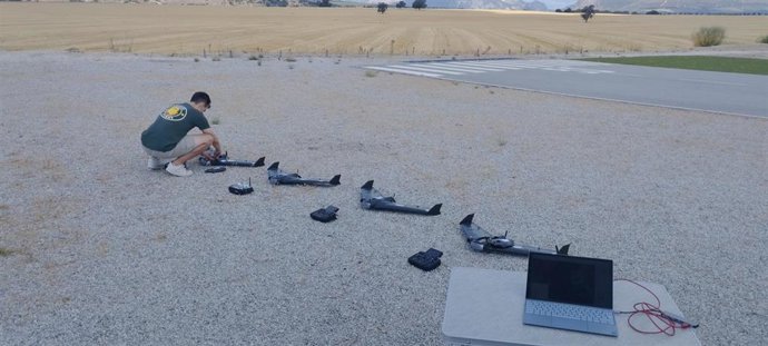 Un equipo de la UGR desarrolla un sistema que dota a los enjambres de drones de "conciencia" espacial individual y de grupo para no depender de apoyo externo.